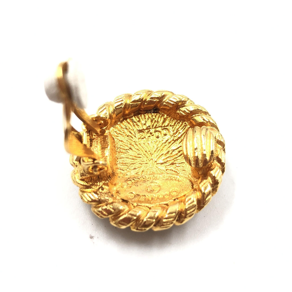 Orecchini a clip Chanel placcati oro con logo CC