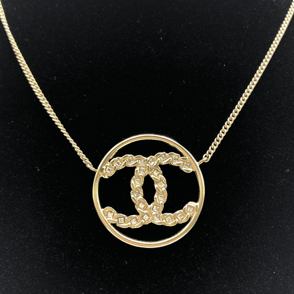Collana con pendente tondo a doppia C color oro Chanel