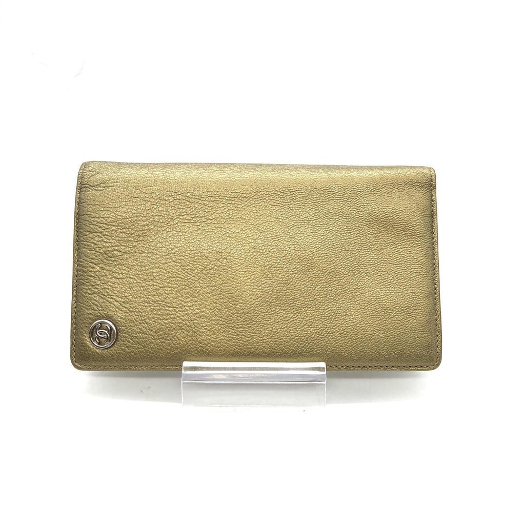 Portafoglio a soffietto in pelle di caviale color oro Chanel