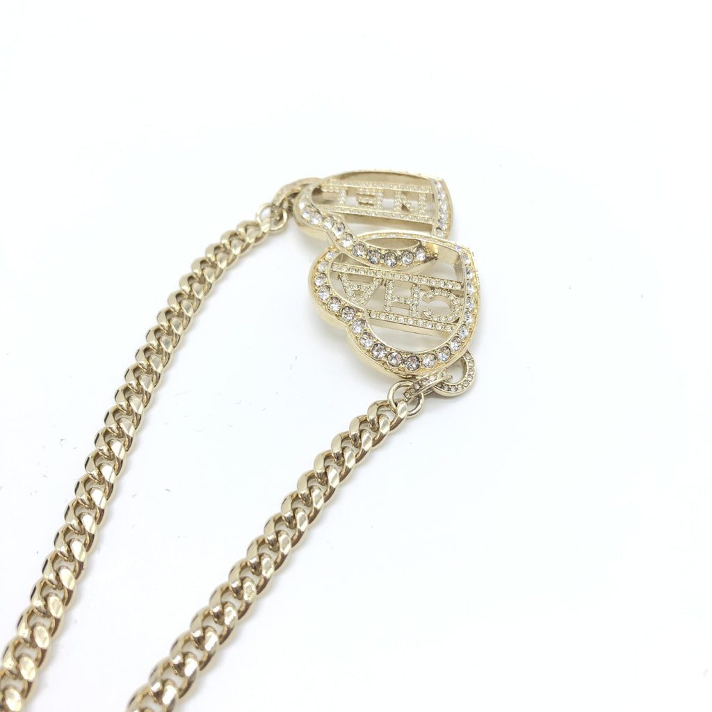 Collana Choker Chanel color oro a cuore con logo