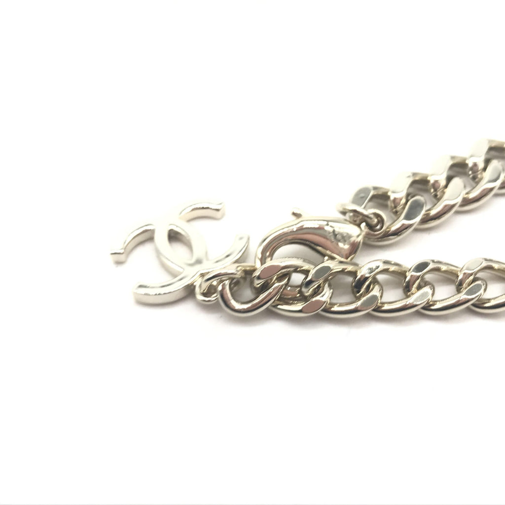 Collana Chanel a maglie grosse a catena color argento