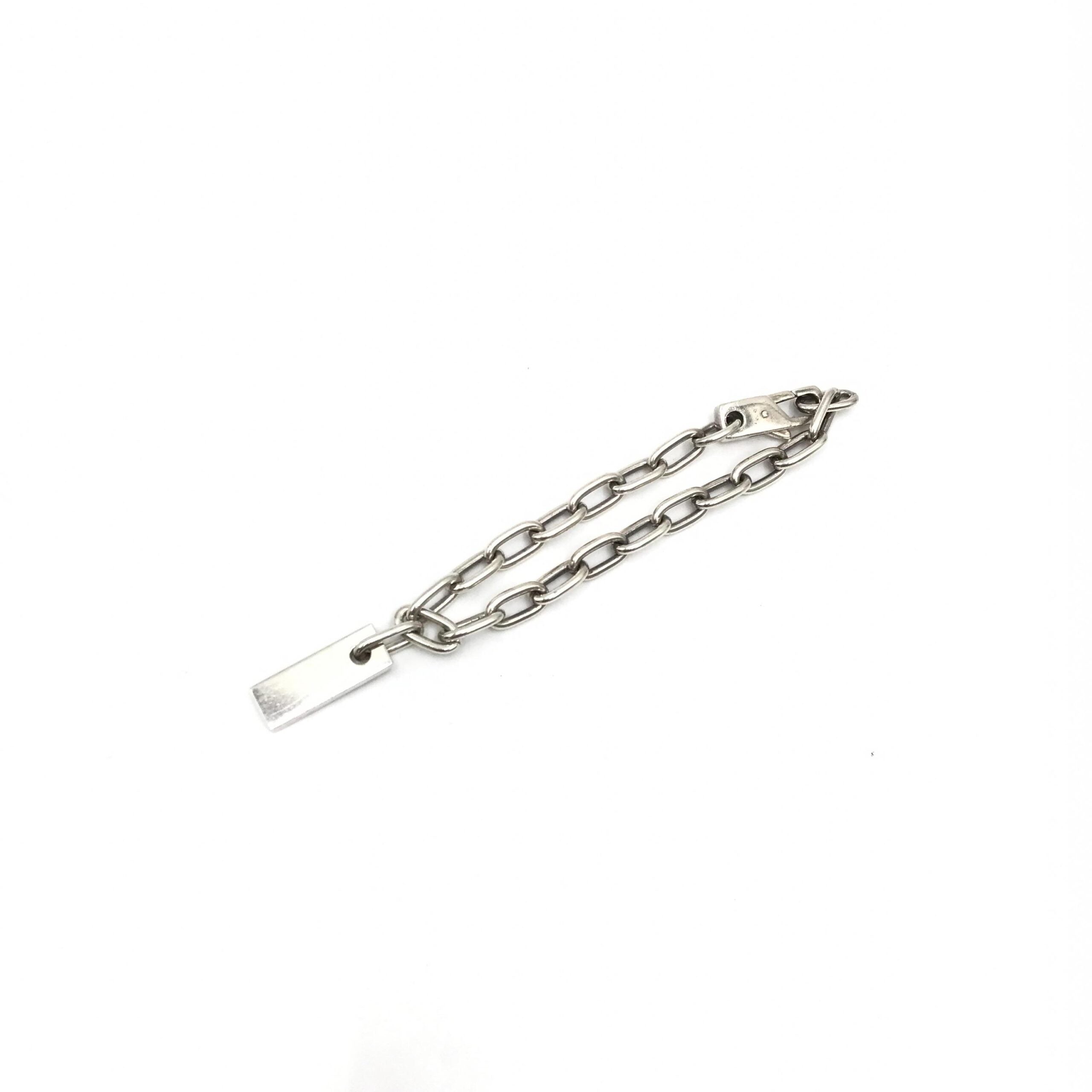 Bracciale a catena Gucci in argento sterling con placca logo