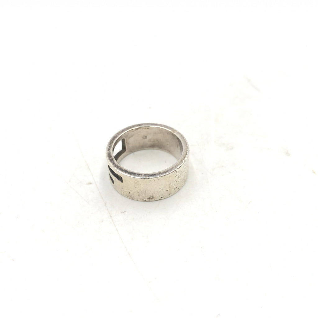Anello con logo G di Gucci