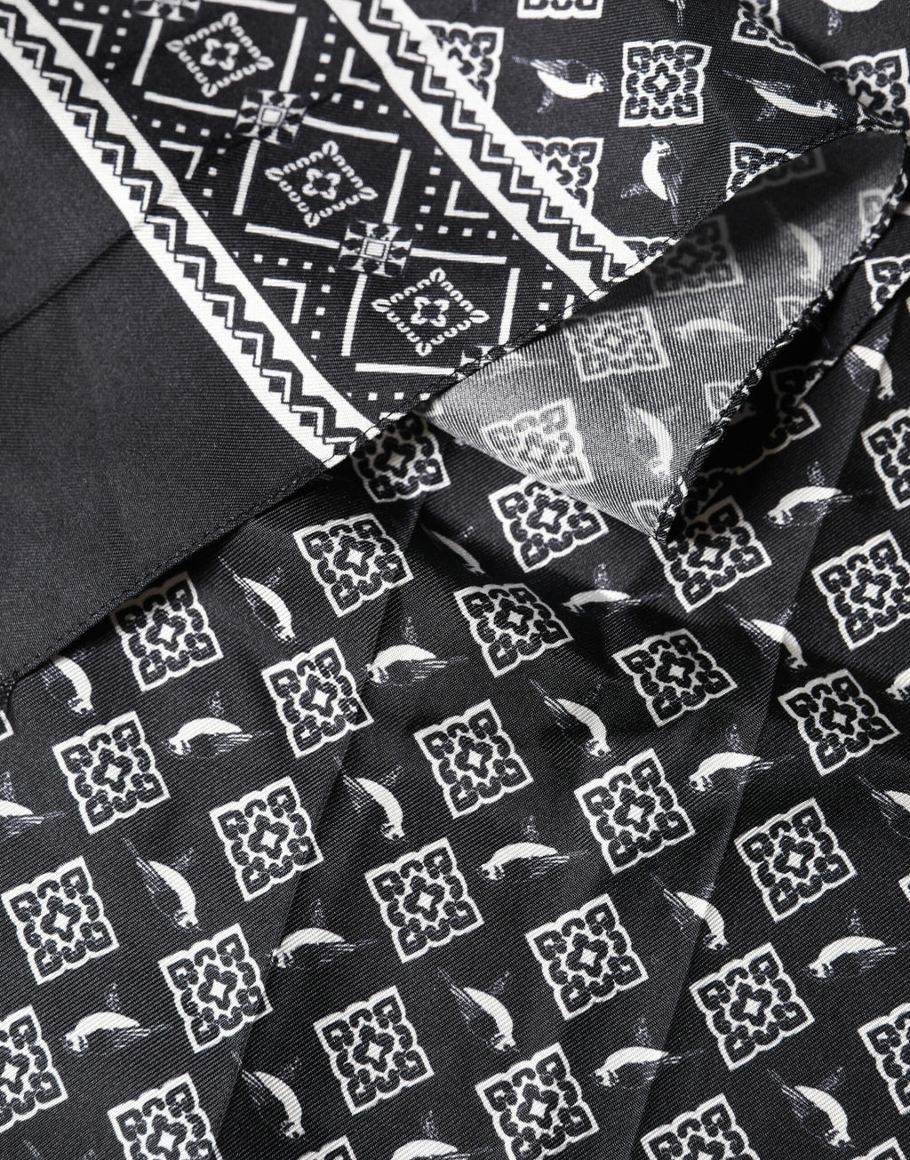 Sciarpa Foulard Dolce & Gabbana Nero Grigio Seta Uccelli Frange Avvolgente 140cm X 23cm
