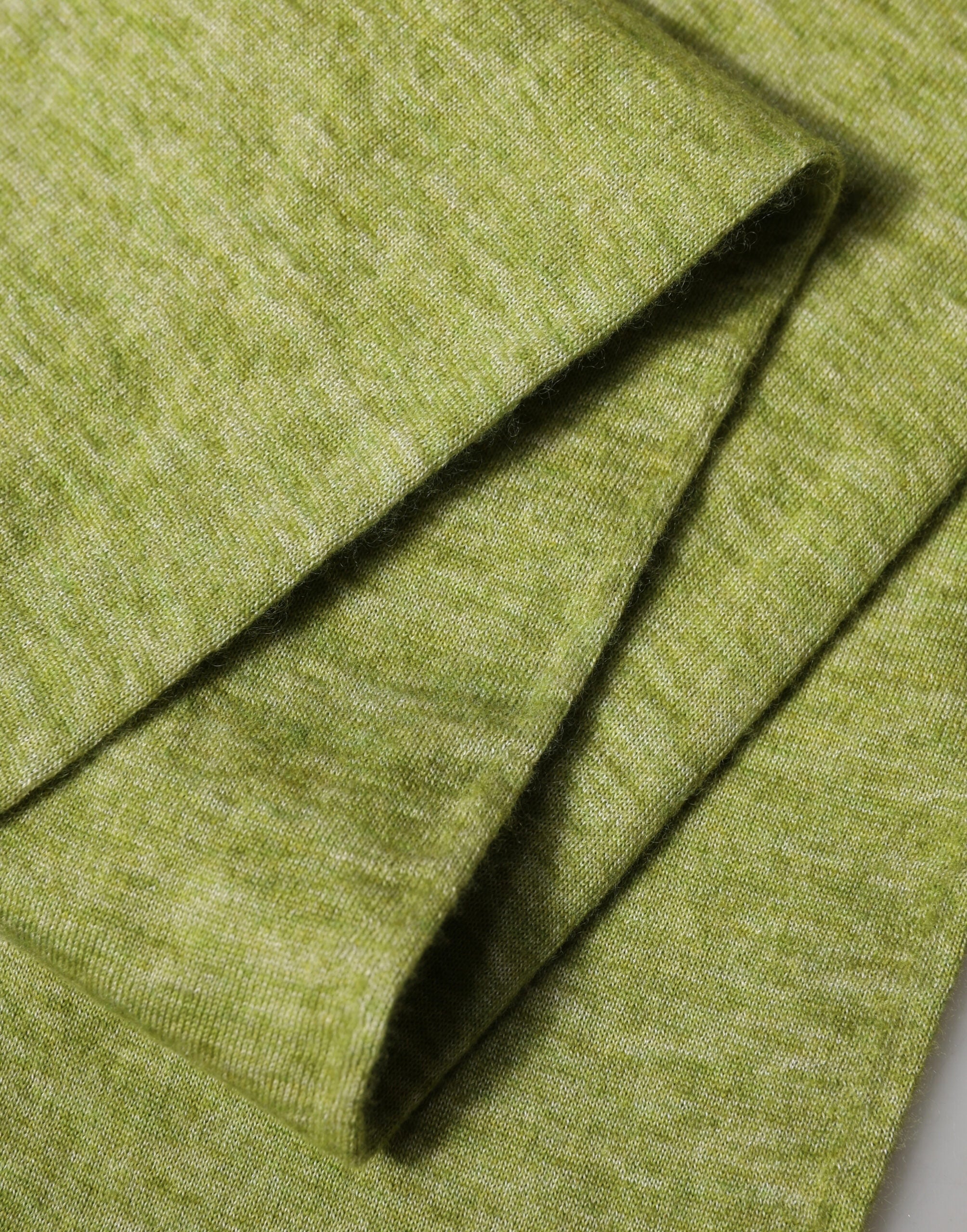 Dolce & Gabbana Foulard da collo in cashmere a maglia verde 280 cm x 11 cm Sciarpa da uomo