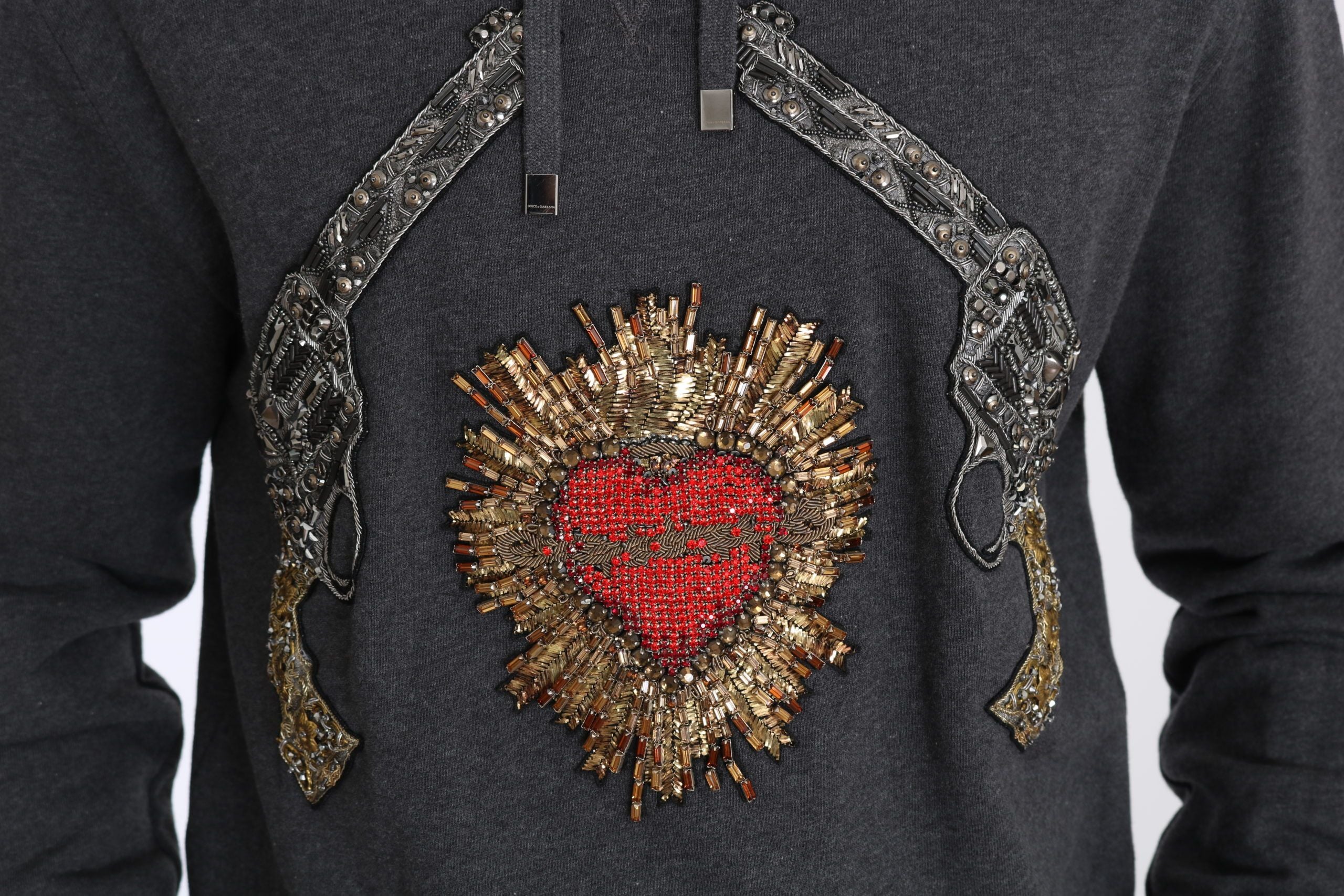 Dolce & Gabbana Maglione Grigio con Cappuccio, Cuore di Cristallo Rosso e Pistola