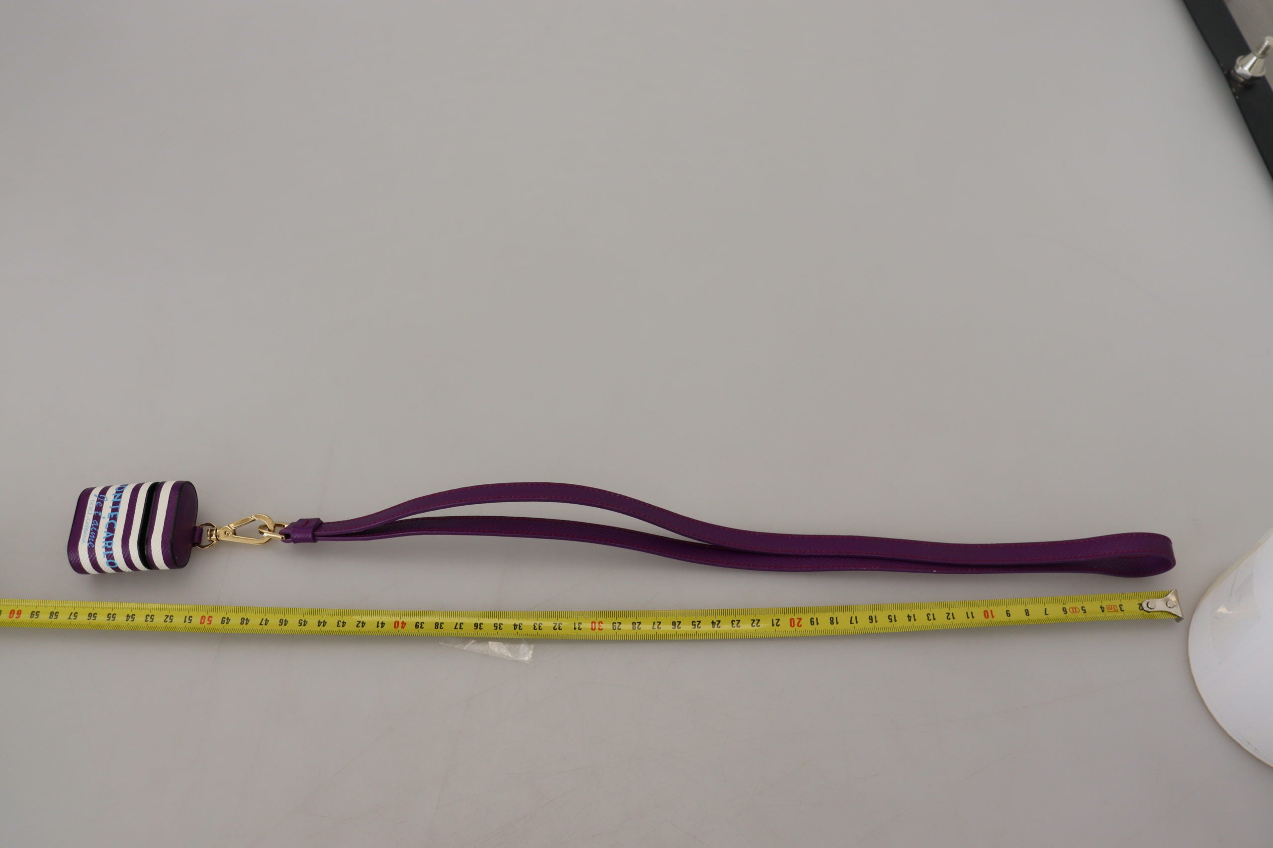 Custodia per Airpods Dolce & Gabbana in Pelle Viola con Logo in Metallo Dorato