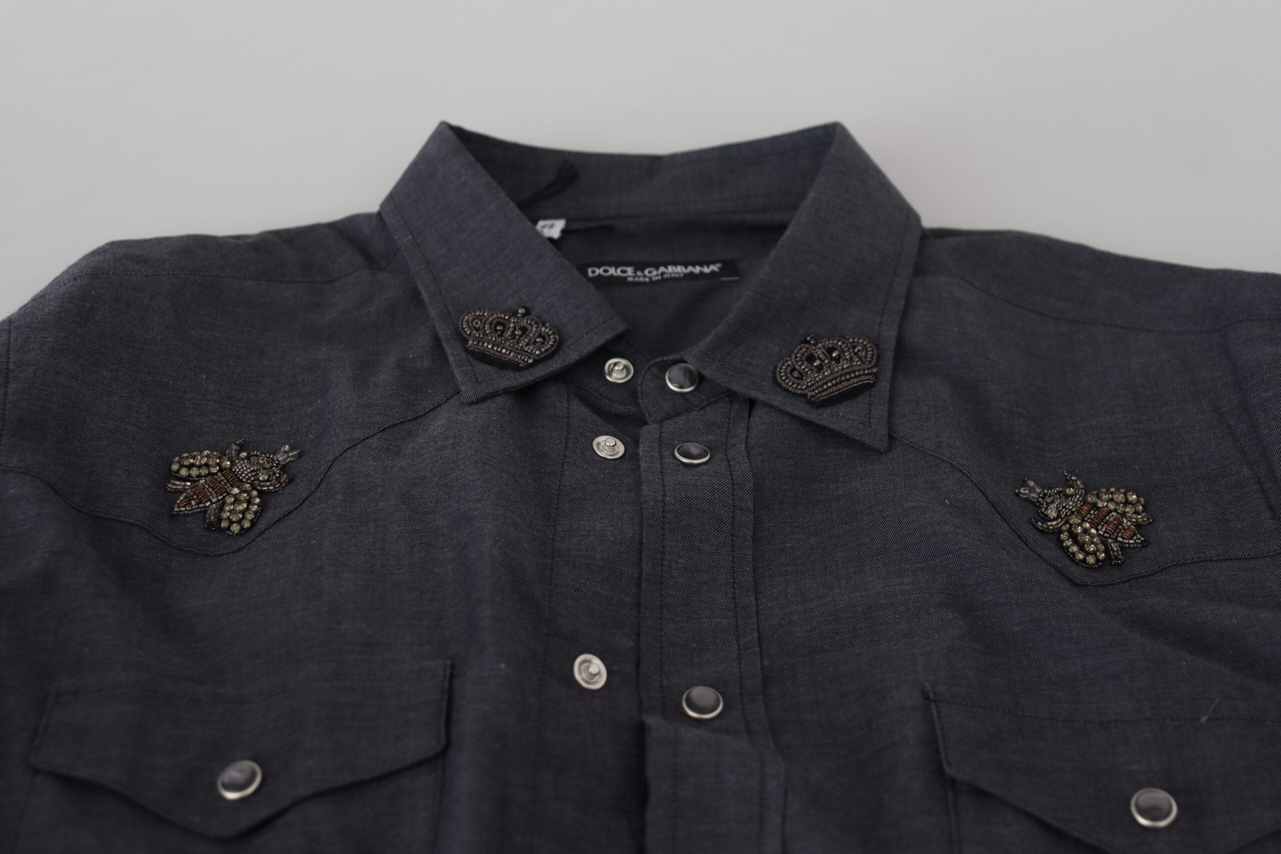 Dolce & Gabbana Camicia in denim di cotone blu con ape di cristallo