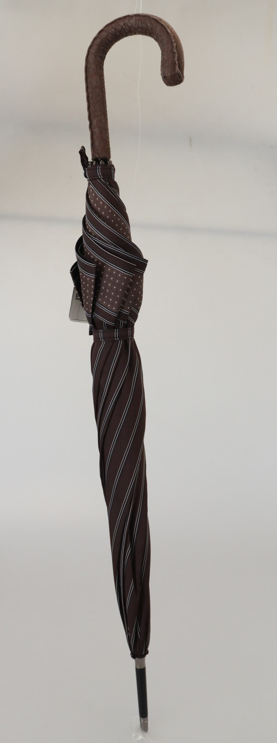 Ombrello pieghevole Sartoria Dolce & Gabbana marrone a righe con manico in pelle