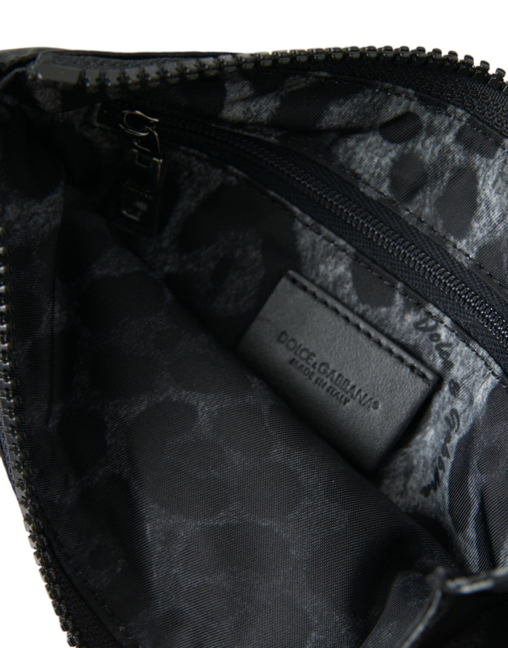 Dolce & Gabbana Borsa Pochette Portachiavi in Nylon Nero con Placca Logo