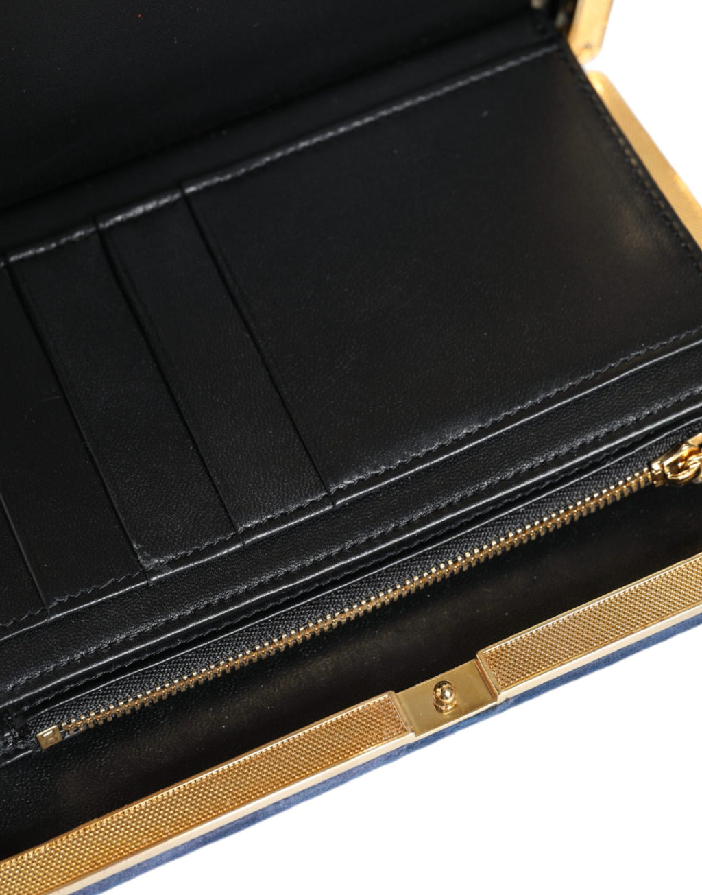 Dolce & Gabbana Borsa da sera a pochette in velluto blu con cornice dorata