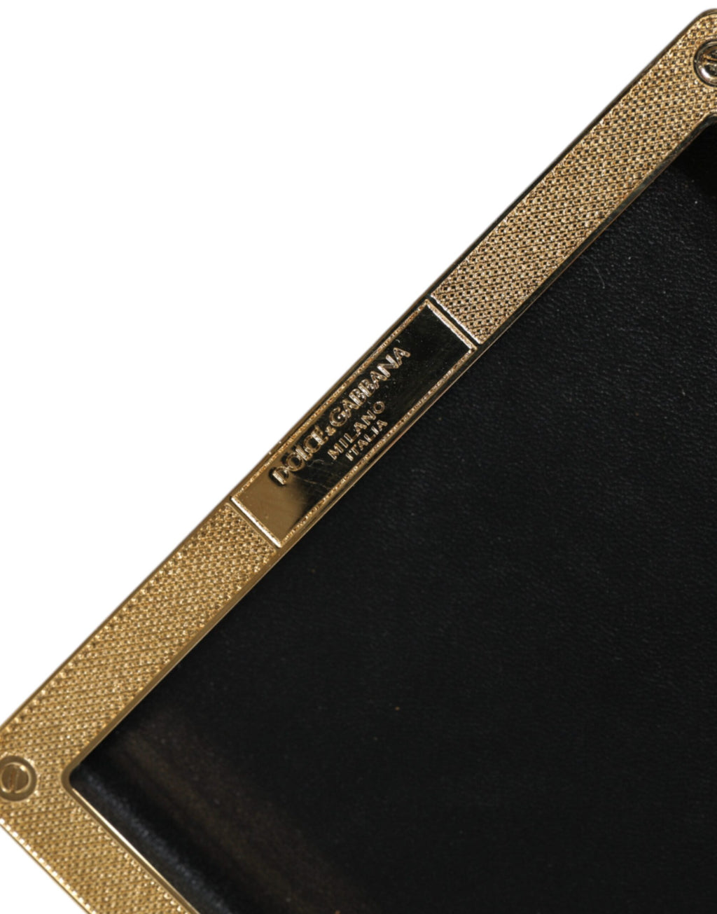 Dolce & Gabbana Borsa da sera a pochette in pelle nera con borchie e struttura dorata