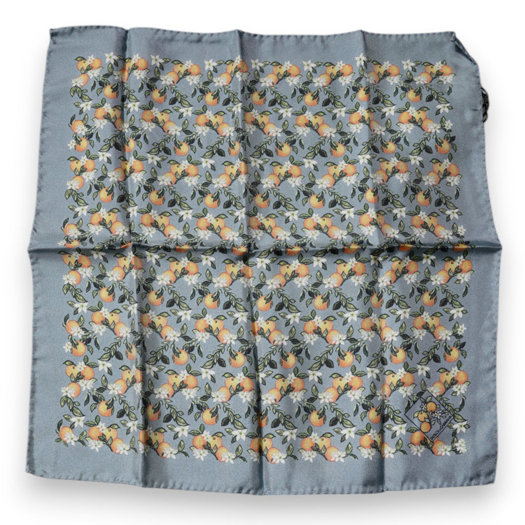 Fazzoletto foulard quadrato Dolce & Gabbana in seta grigio con arance