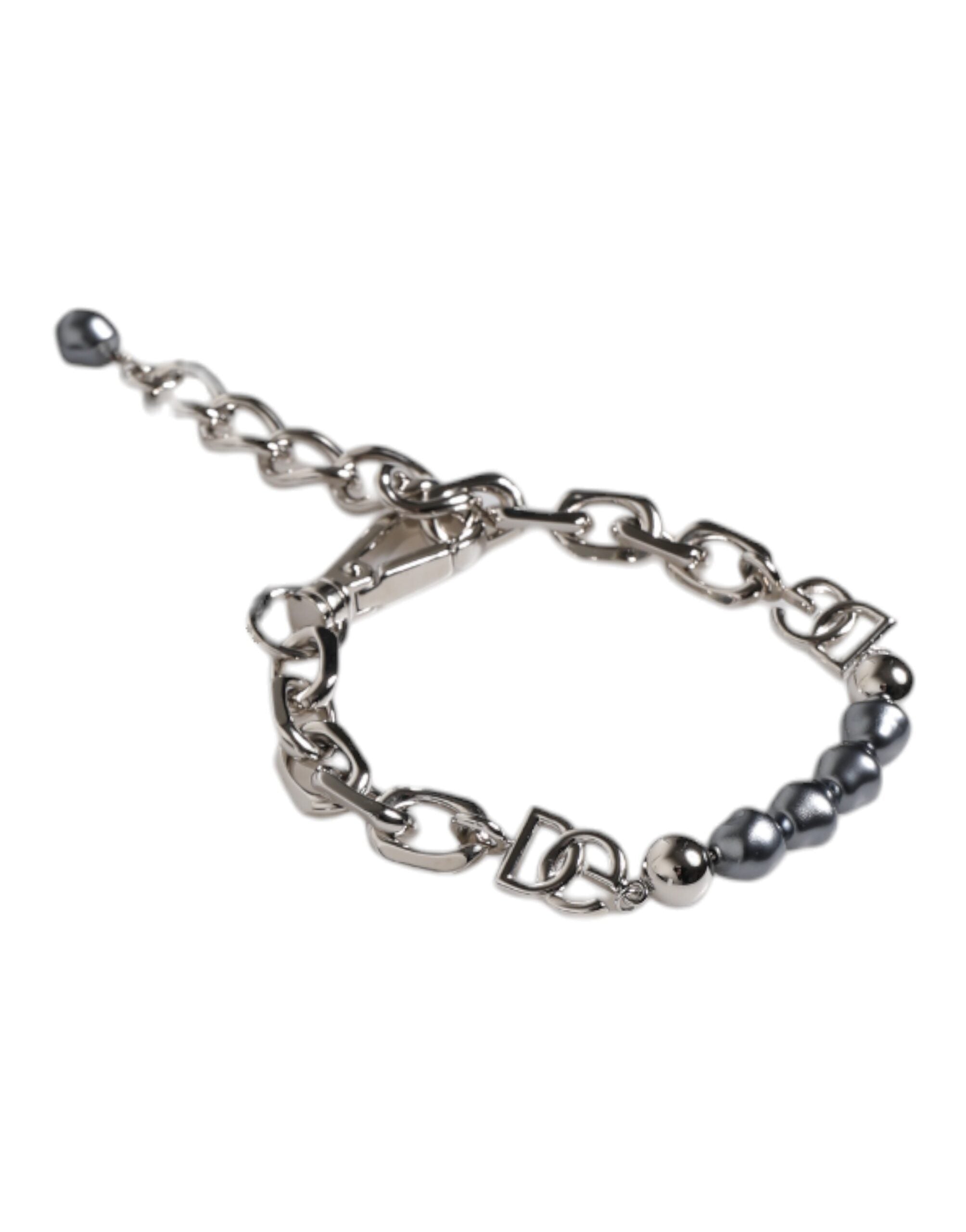 Bracciale Dolce & Gabbana con catena color argento, chiusura a moschettone, logo e perle grigie