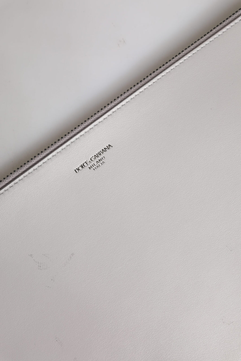 Dolce & Gabbana Borsa Clutch da Uomo con Logo DG in Pelle Grigia Tinta Unita con Cerniera
