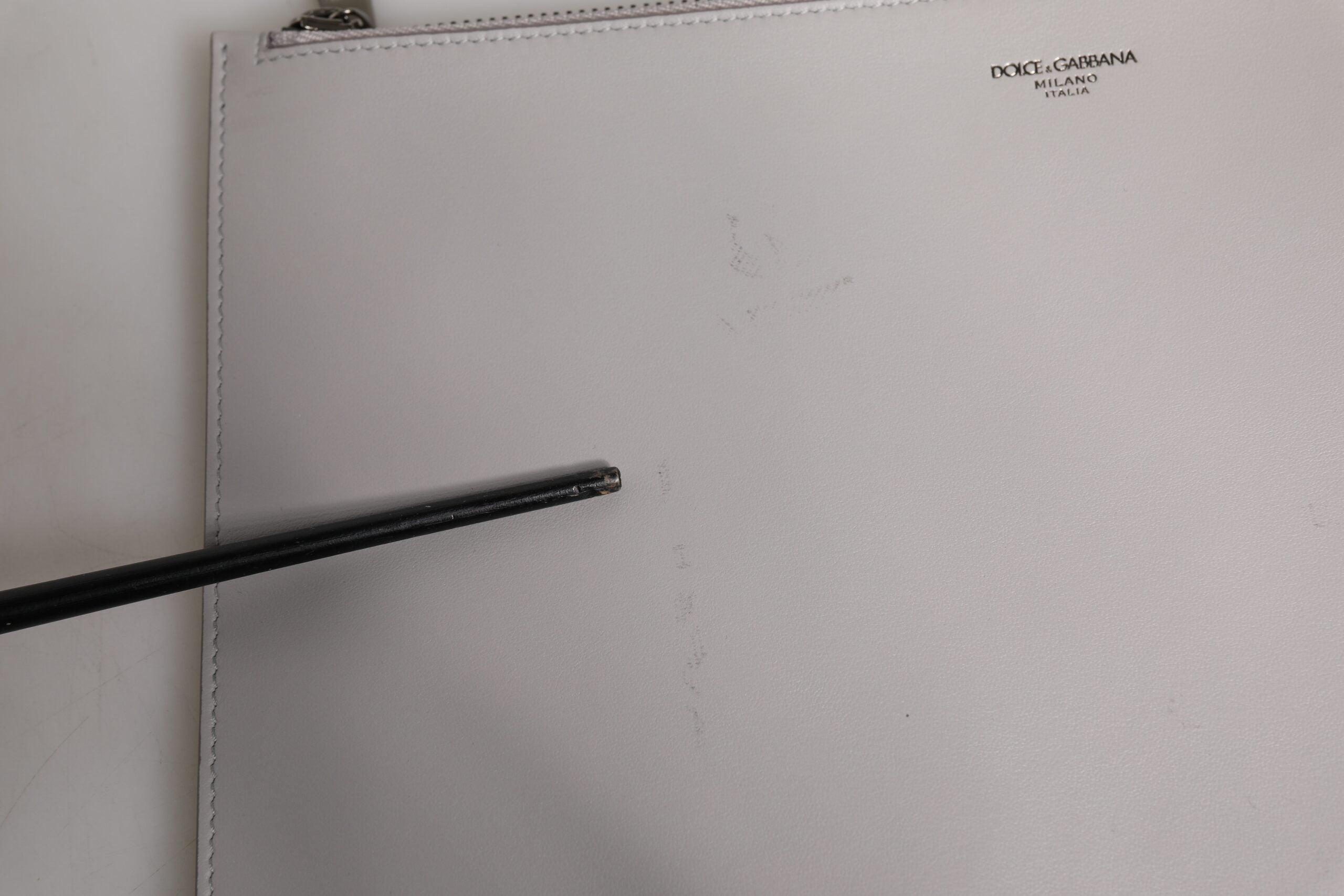 Dolce & Gabbana Borsa Clutch da Uomo con Logo DG in Pelle Grigia Tinta Unita con Cerniera