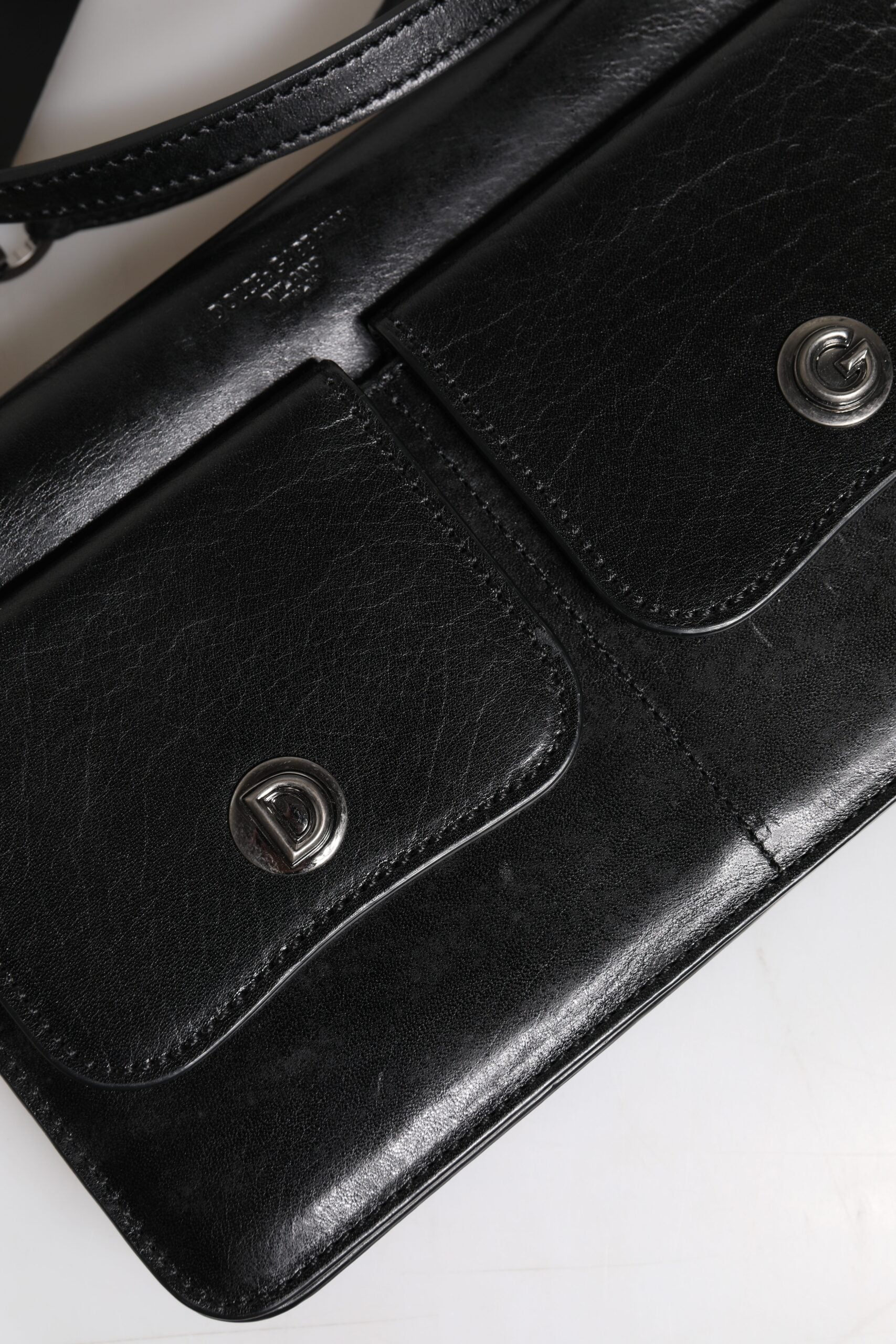 Borsa a tracolla/borsa a tracolla Dolce & Gabbana in pelle nera con logo