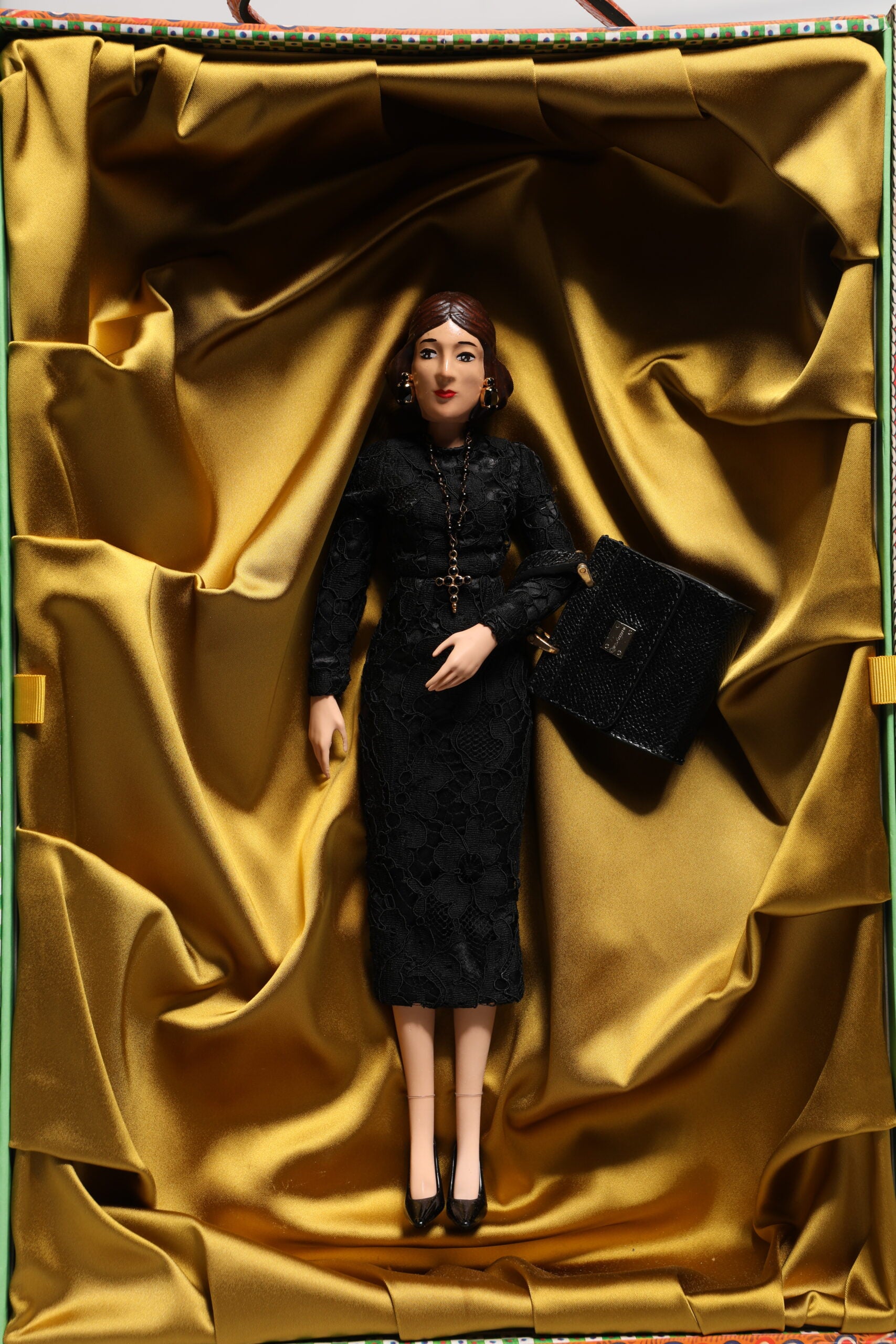 Bambole Dolce & Gabbana in Porcellana, Ceramica, Moda e Pelle Nere dalla Sicilia