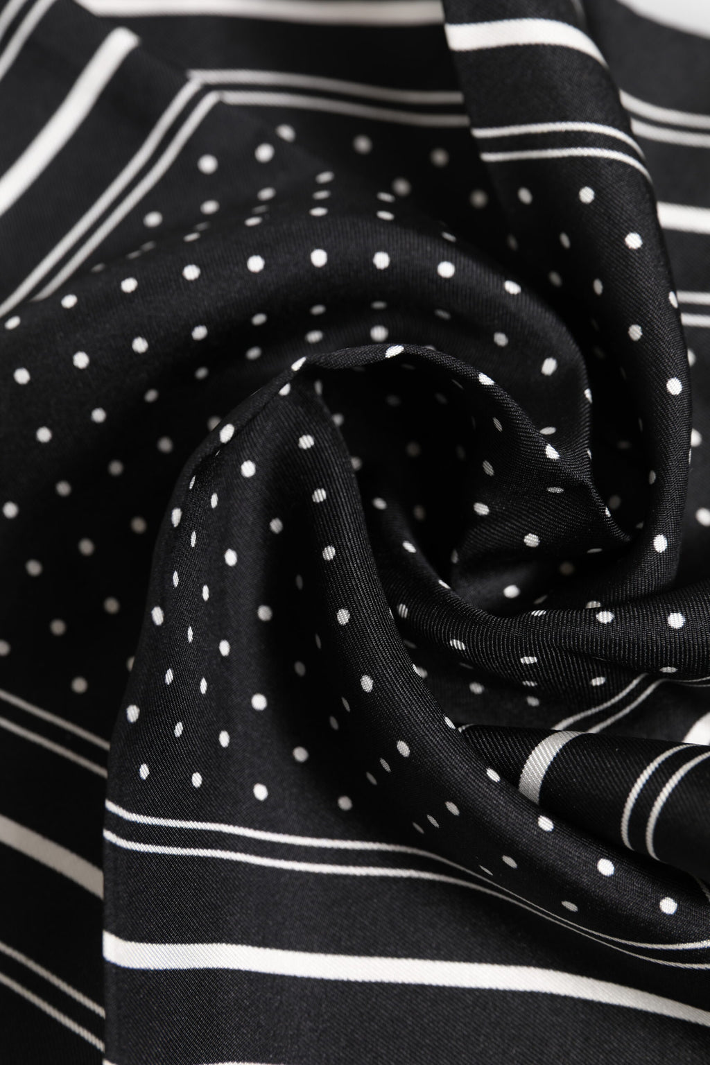 Foulard/Sciarpa Uomo Dolce & Gabbana a Pois Bianchi e Neri