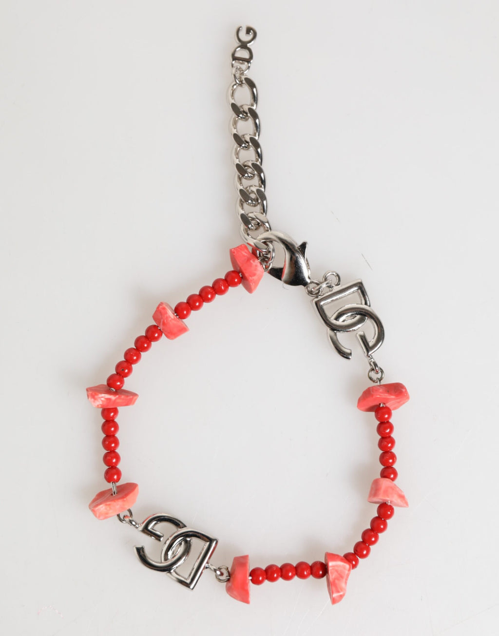 Bracciale da uomo Dolce & Gabbana a catena con perline in resina e logo DG in ottone color argento