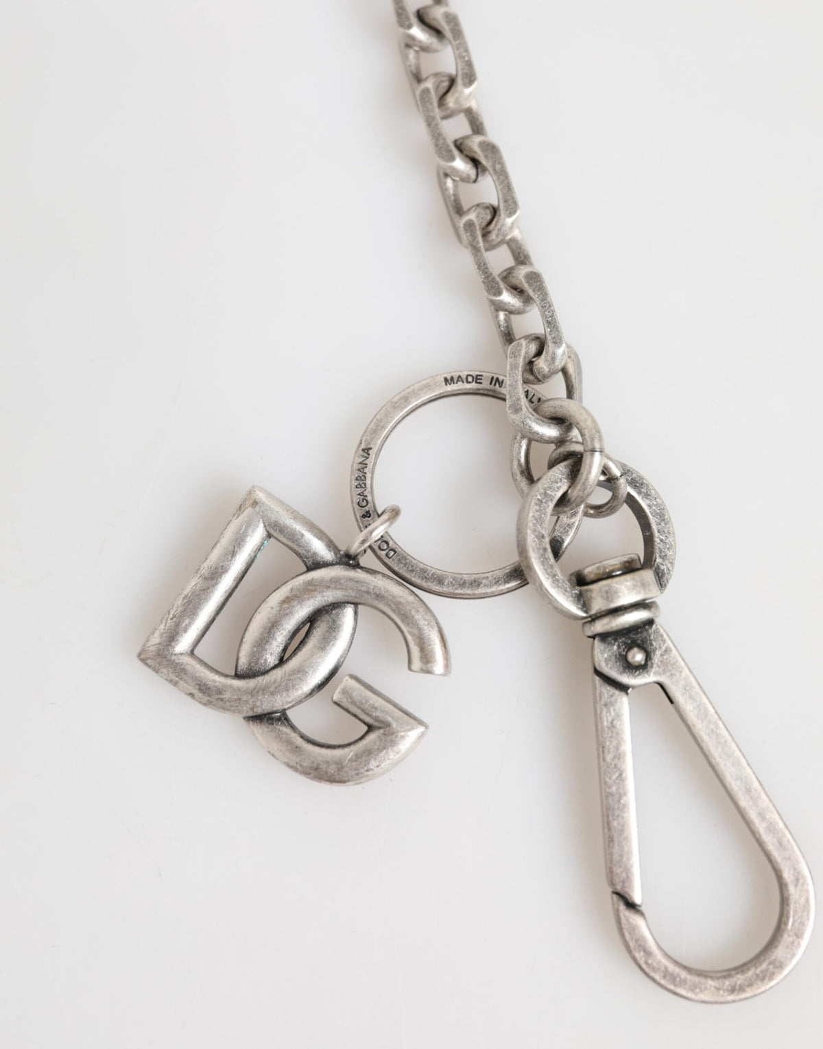 Collana da uomo Dolce & Gabbana a catena con logo DG in ottone argentato