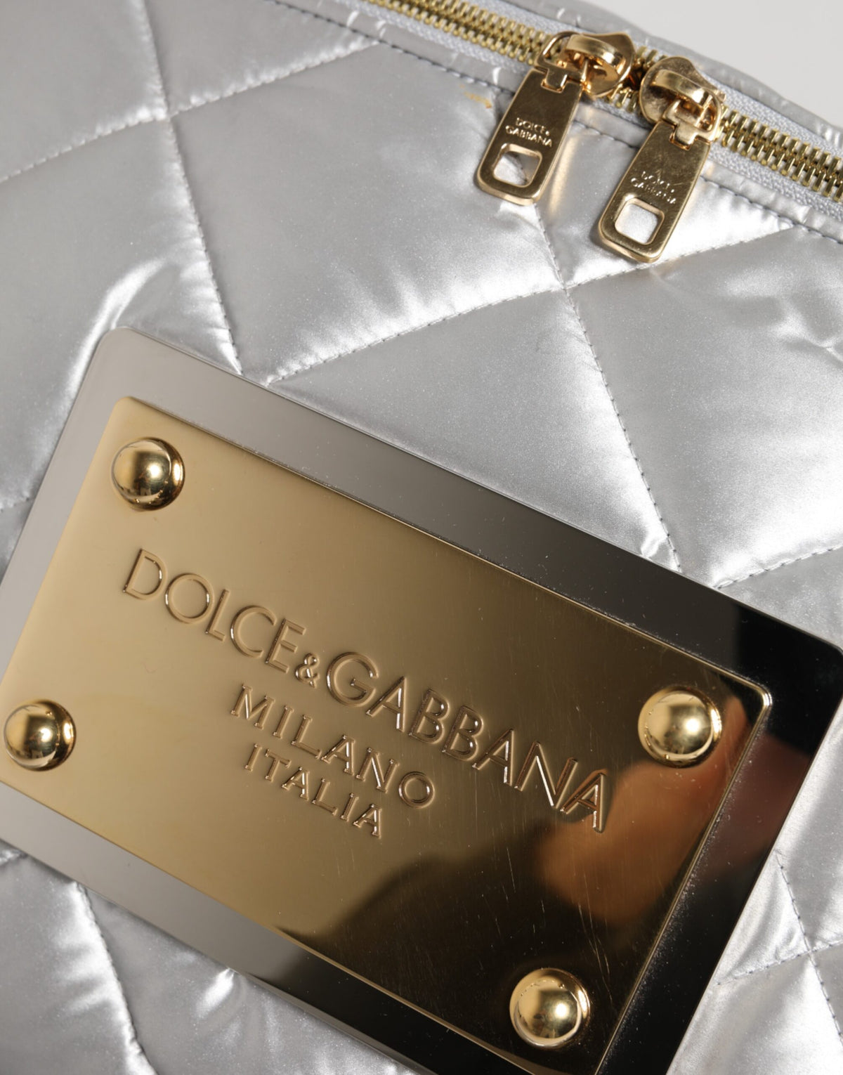 Borsa a tracolla imbottita trapuntata argento Dolce & Gabbana Modello SICILY