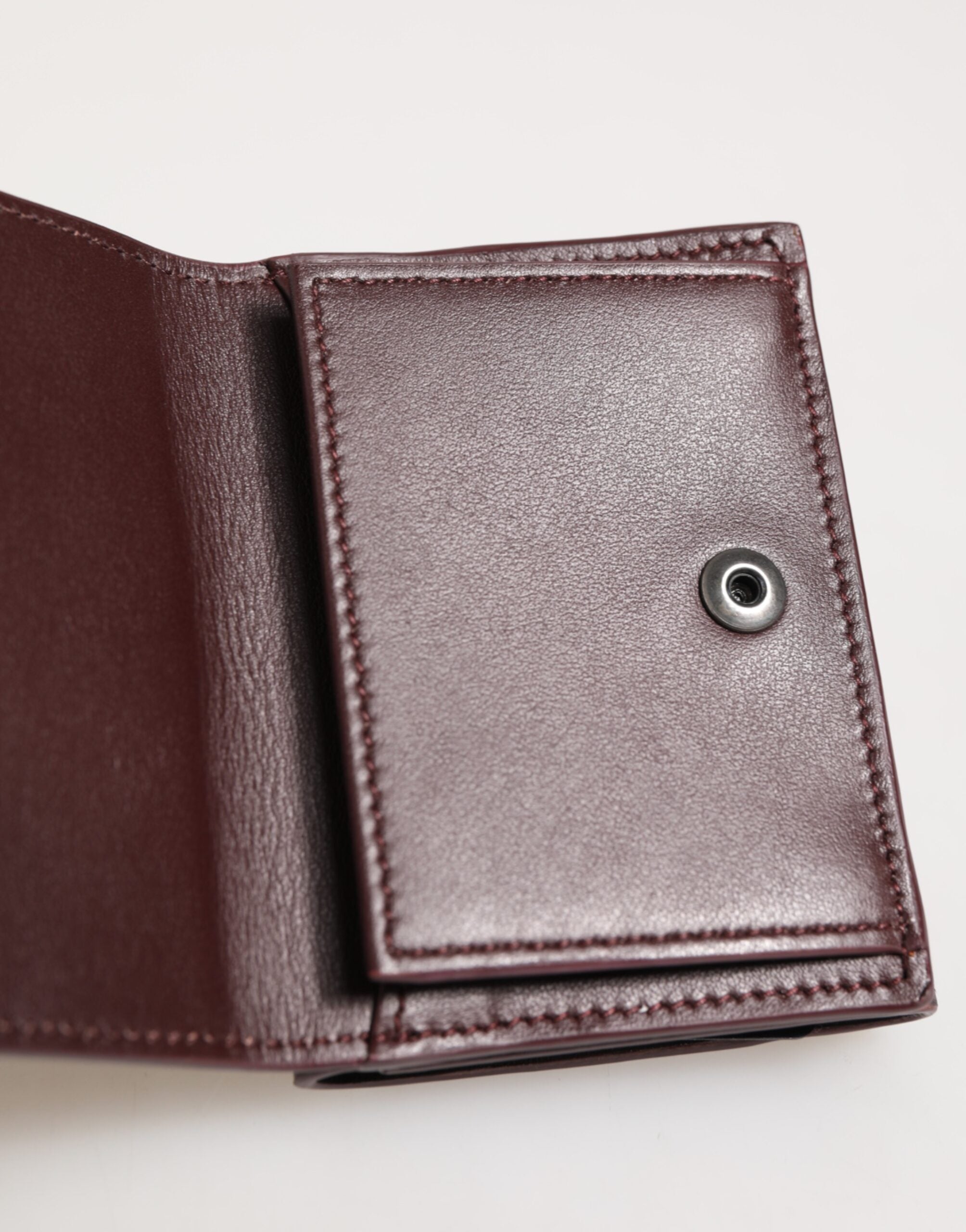 Dolce & Gabbana Portacarte Uomo Trifold in Pelle con Logo Goffrato Marrone Scuro