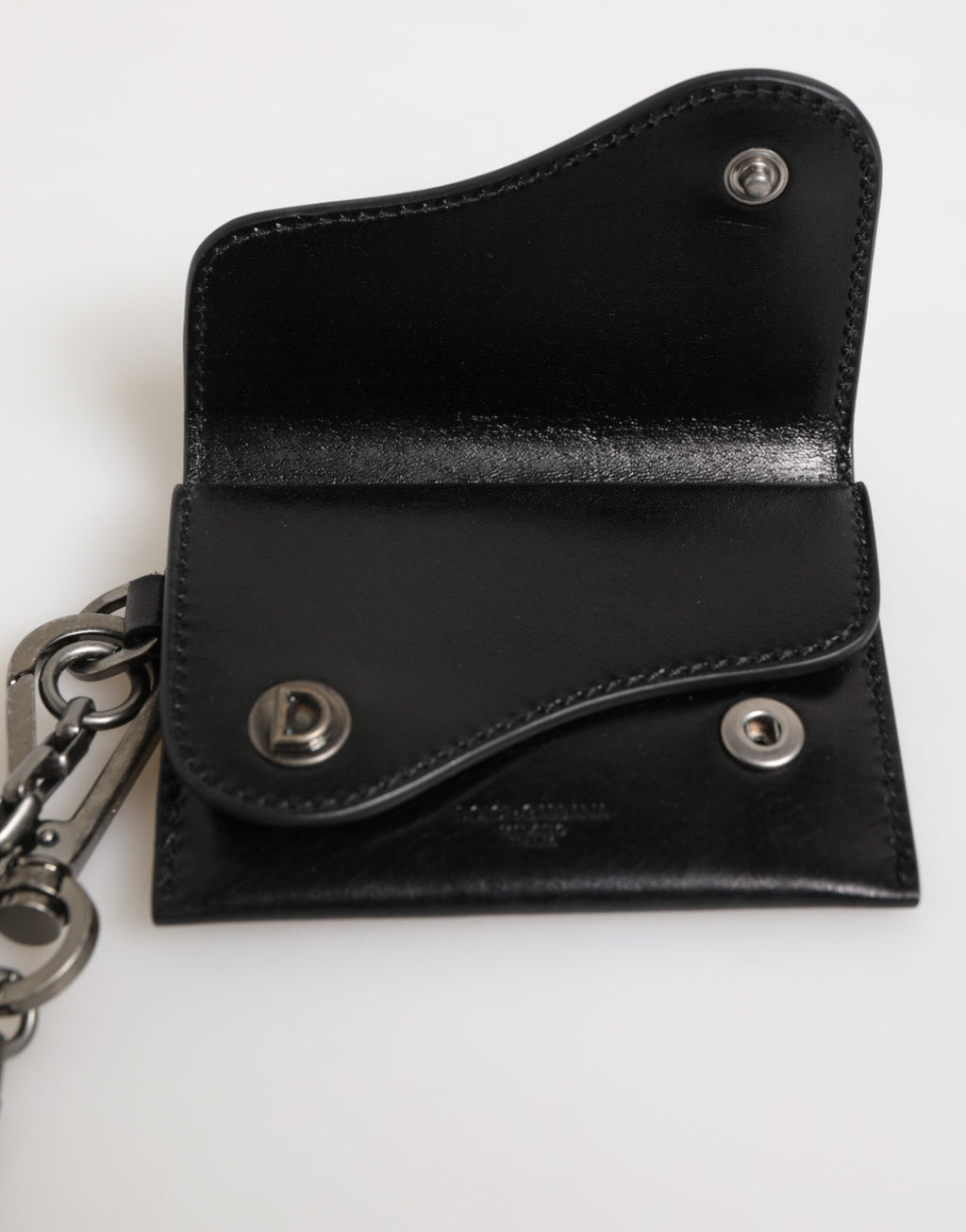 Dolce & Gabbana Portafoglio in Pelle di Cavallo Nera con Catena e Bottone Automatico Bifold Portacarte