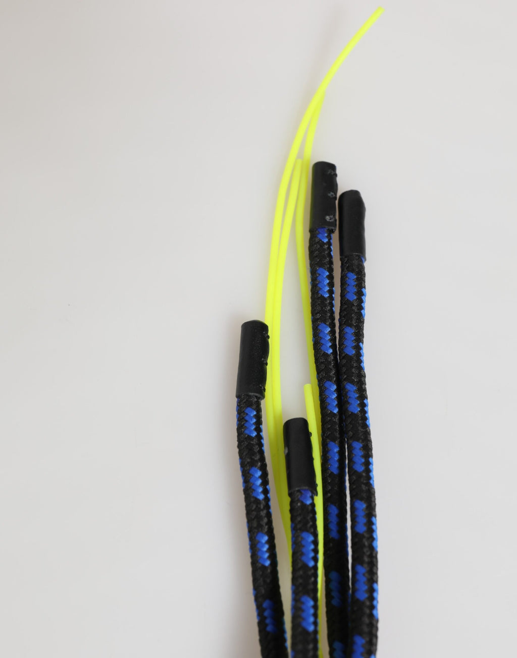 Portachiavi Dolce & Gabbana in Pelle Blu e Gialla con Nastro, Cordoncino e Logo DG