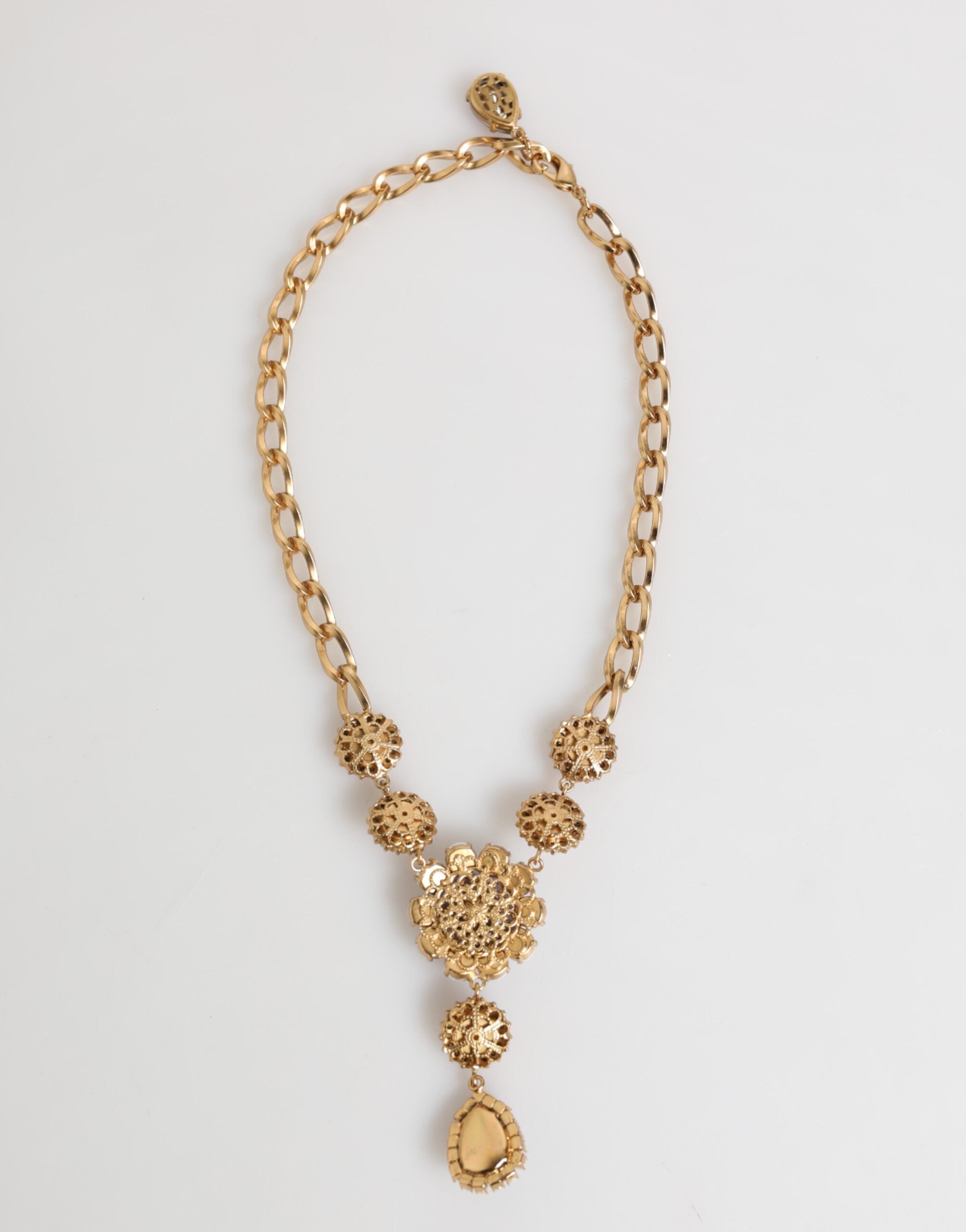 Collana con Pendente Floreale Dolce & Gabbana in Ottone Dorato, Cristalli e Perle Viola