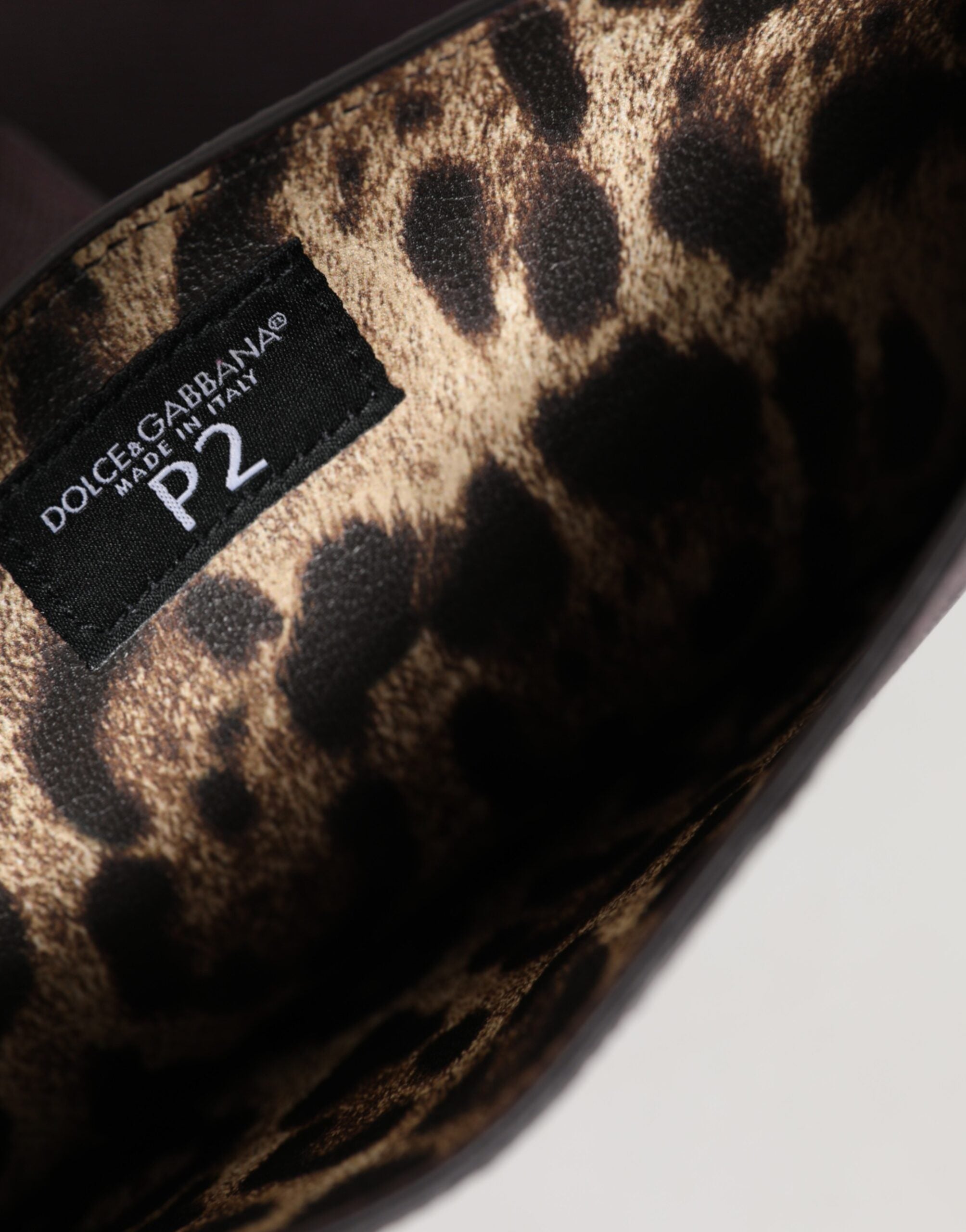 Custodia per tablet Dolce & Gabbana in pelle marrone scuro con placca logo